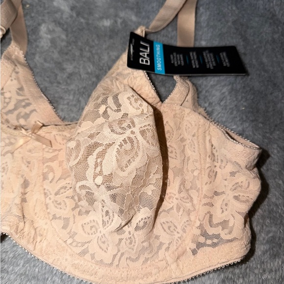 Bali Bra Womens 36C Beige Stretch Lace Underwired Smoothing DF3432 - Picture 3 of 8
